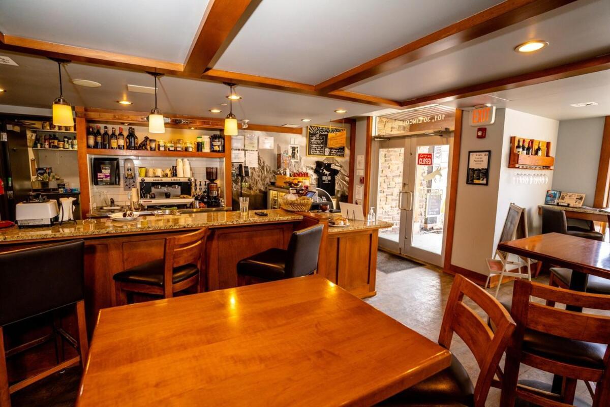 The Raven Suite At Stoneridge Mountain Resort Canmore Exteriör bild